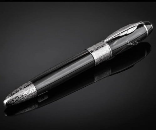 قلم مونت دانييل ديفو متوفر بعدة الوان