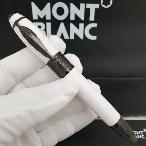 قلم مونت دانييل ديفو متوفر بعدة الوان