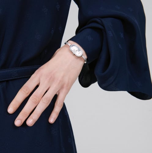 ساعة فندي الجديدة