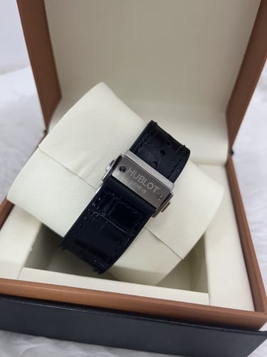 ساعة هوبلت كرونوغراف