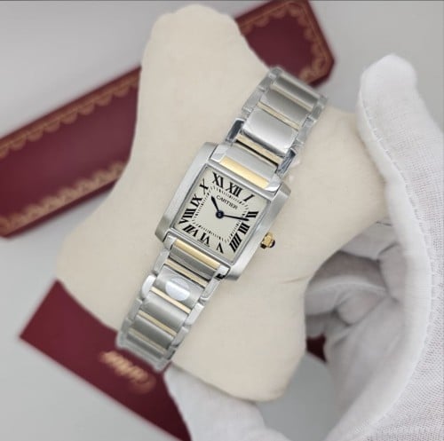 ساعة كارتير النسائية الجديدة