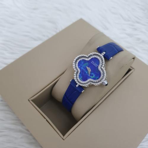 ساعة فان كليف النسائية