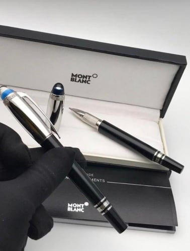 قلم مونت الفضاء متوفر بعدة الوان