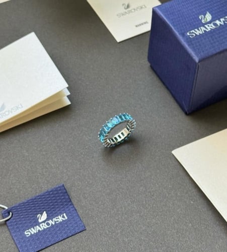 خاتم سوارفسكي أزرق شامل الملحقات