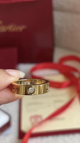 خاتم نسائي كارتييه شامل الملحقات