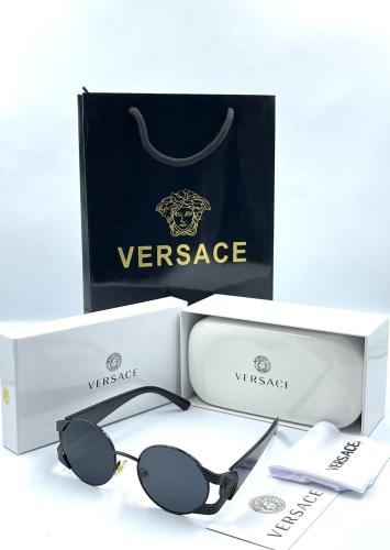 نظارة فرزاتشي أسود مع الملحقات طبق الأصل