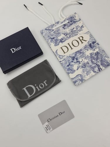 محفظة ديور مع بكج الماركة