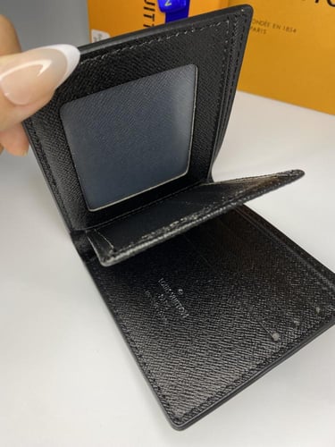 بوك لويس فيتون شامل الملحقات