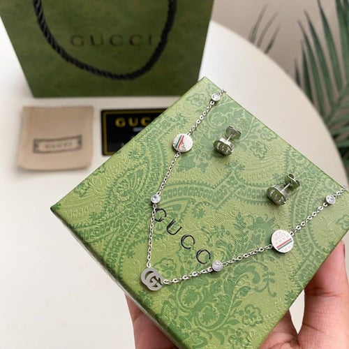 طقم قوتشي(سلسال_حلق)شامل الملحقات