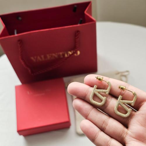 حلق فالنتينو ذهبي