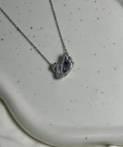 قلادة البجعة سواروفسكي شامل الملحقات