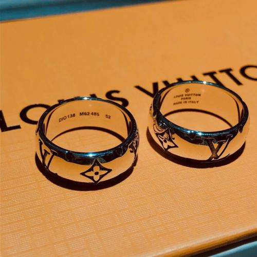 خاتم رجالي لويس فيتون فضي