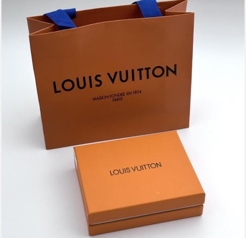 محفظة لويس فيتون الرجاليه مع بكج الماركة