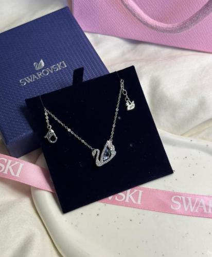 قلادة البجعة سواروفسكي شامل الملحقات