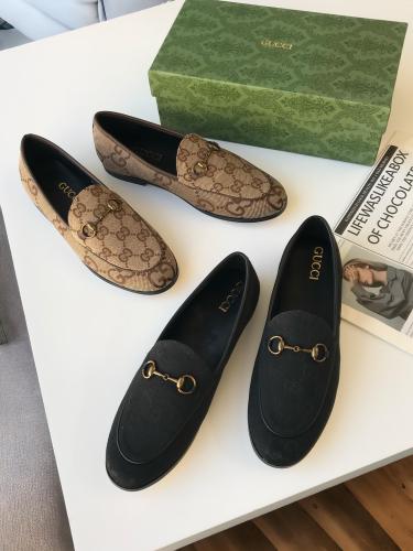 فلات قوتشي طبق الاصل