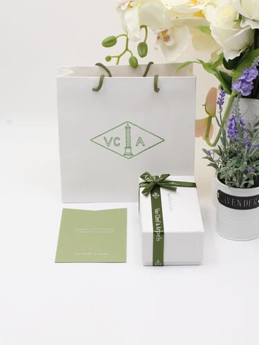 ملحقات فان كليف الاصلية للاساور