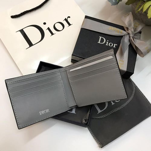 محفظة ديور باللون الرمادي مع بكج الماركة