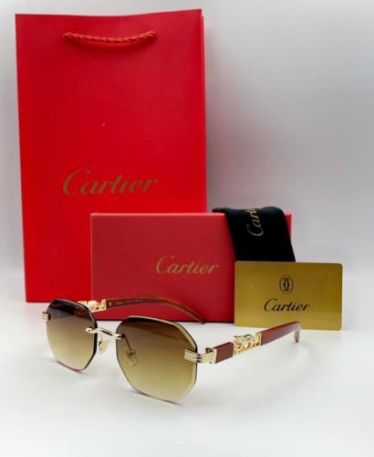 نظارة كارتيية لون ذهبي مع الملحقات طبق الأصل