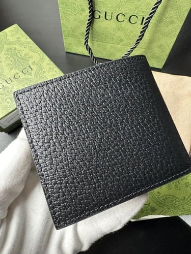 محفظة قوتشي GUCCI أسود مع بكج الماركة