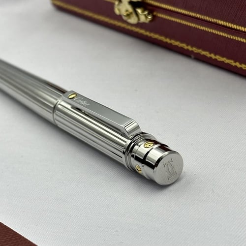 قلم كارتير سانتوس غطاء لون فضي سانتوس شامل الملحقا...