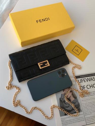 شنطة فندي شامل الملحقات