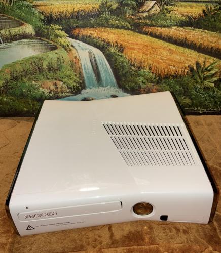 Xbox 360 Model 1439 console