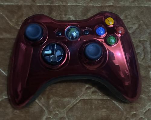 يد Xbox 360 إصدار Chrome Red (لامعة)