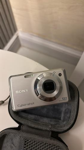 sony cybershot in silver
