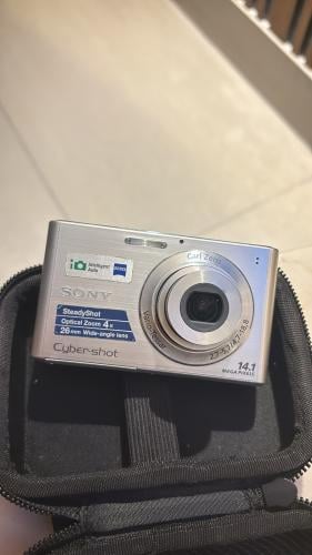 Sony cybershot in silver