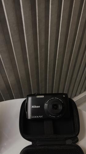 Nikon coolpix s3300 in black