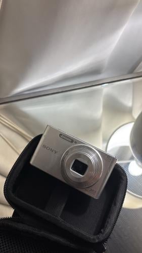 Sony Cybershot in silver
