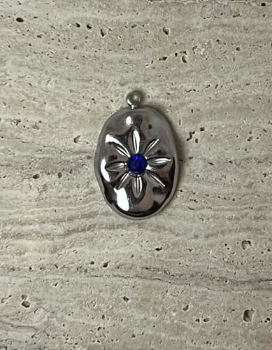 شارم فضي و فص ازرق (0020)