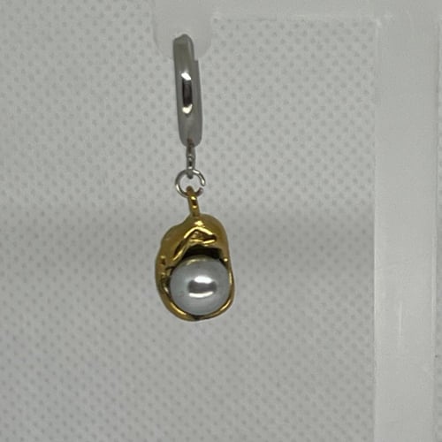 حلق فضي و ذهبي مع لولوة (004)