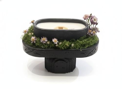 شمعة هدية على الحجز