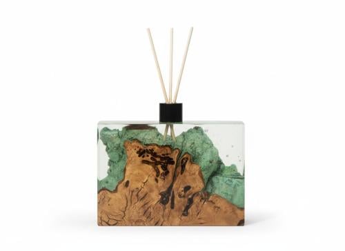 فواحة مصنوعة من ريزينك الطبيعي على الحجز