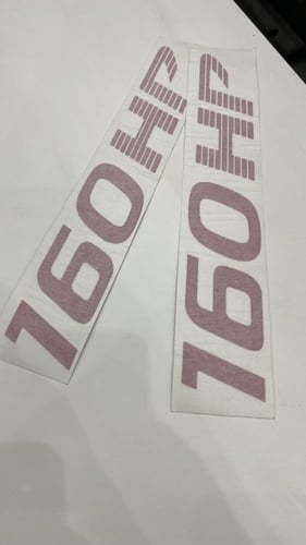 علامة 160hp للددسن قطعتين