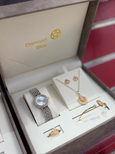 أطقم نسائي دايمون بلو كبير