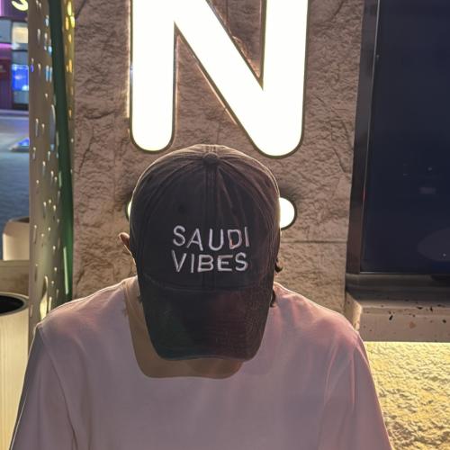 Saudi vibes gray