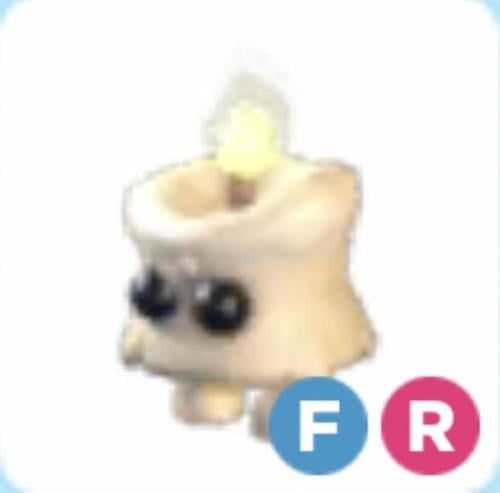 FR Cuddly Candle