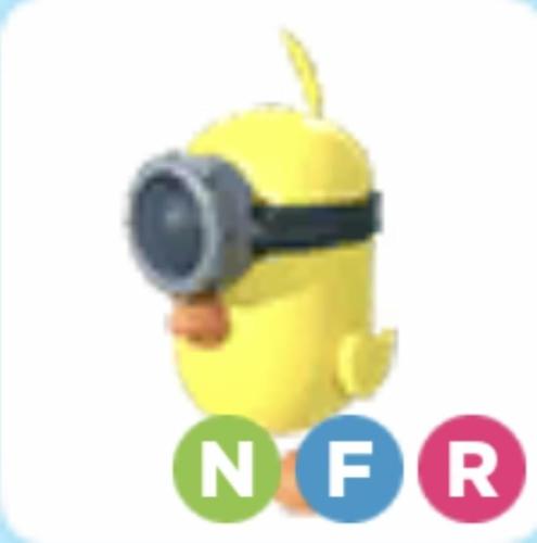 NFR Zodiac Minion Chick
