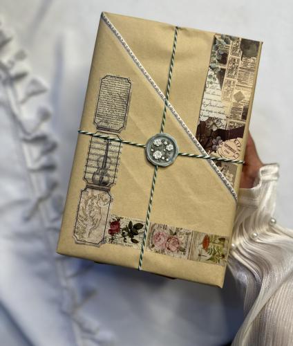 تغليف خاص للكتب