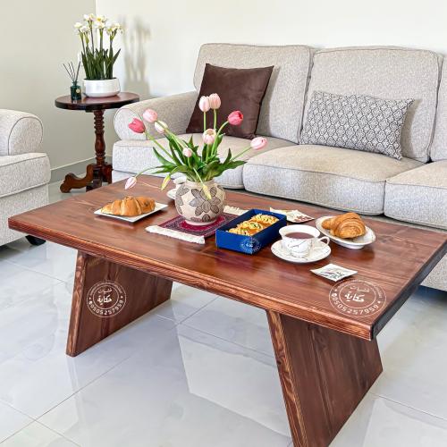 طاولة عصريه