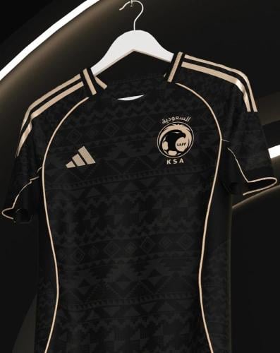 تيشيرت المنتخب السعودي بتصميم خاص