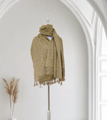 شال رملي ذهبي Golden Sand Shawl