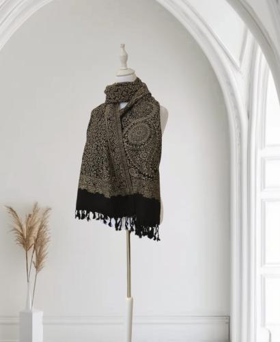 شال اسود كشميري Black Cashmere Shawl