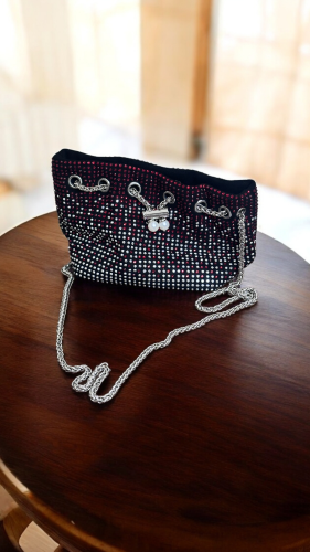 كلتش ريديان Luxe Rhinestone Chain Clutch