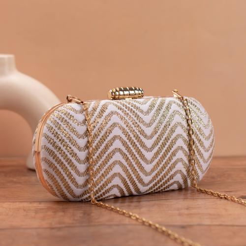 كلتش الخطوط الذهبية Golden Chevron Cltch