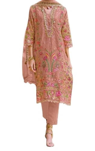 Blush Floral Serenity إيليف – ورد السكينة