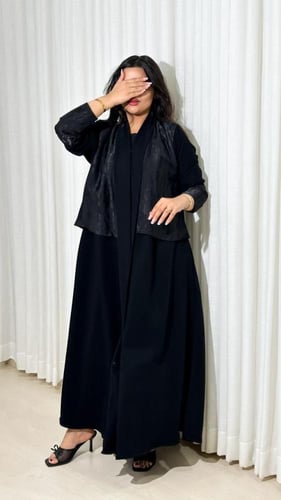 عباية المها – كريب إندونيسي بلمسة ساتان عصرية ولمع...