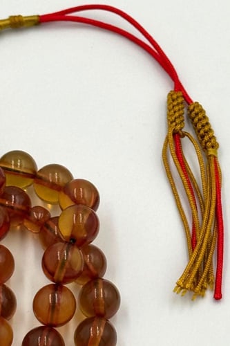 سبحة زعفران لون عسلي